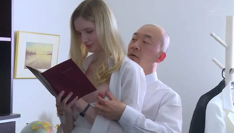 Người vợ chấp nhận làm con ghệ cho đối tác của ông chồng để trả nợ